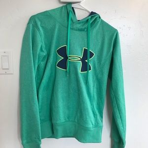 UNDERARMOUR women’s small hoodie